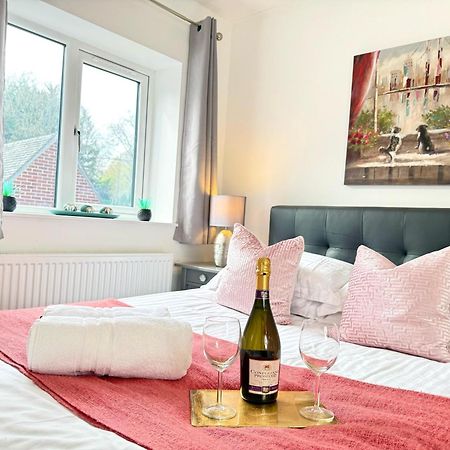 Walnut Flats-F5, Stylish 1-Bedroom - Parking, Netflix, Wifi - Close To Oxford, Bicester & Blenheim Palace 基德灵顿 外观 照片