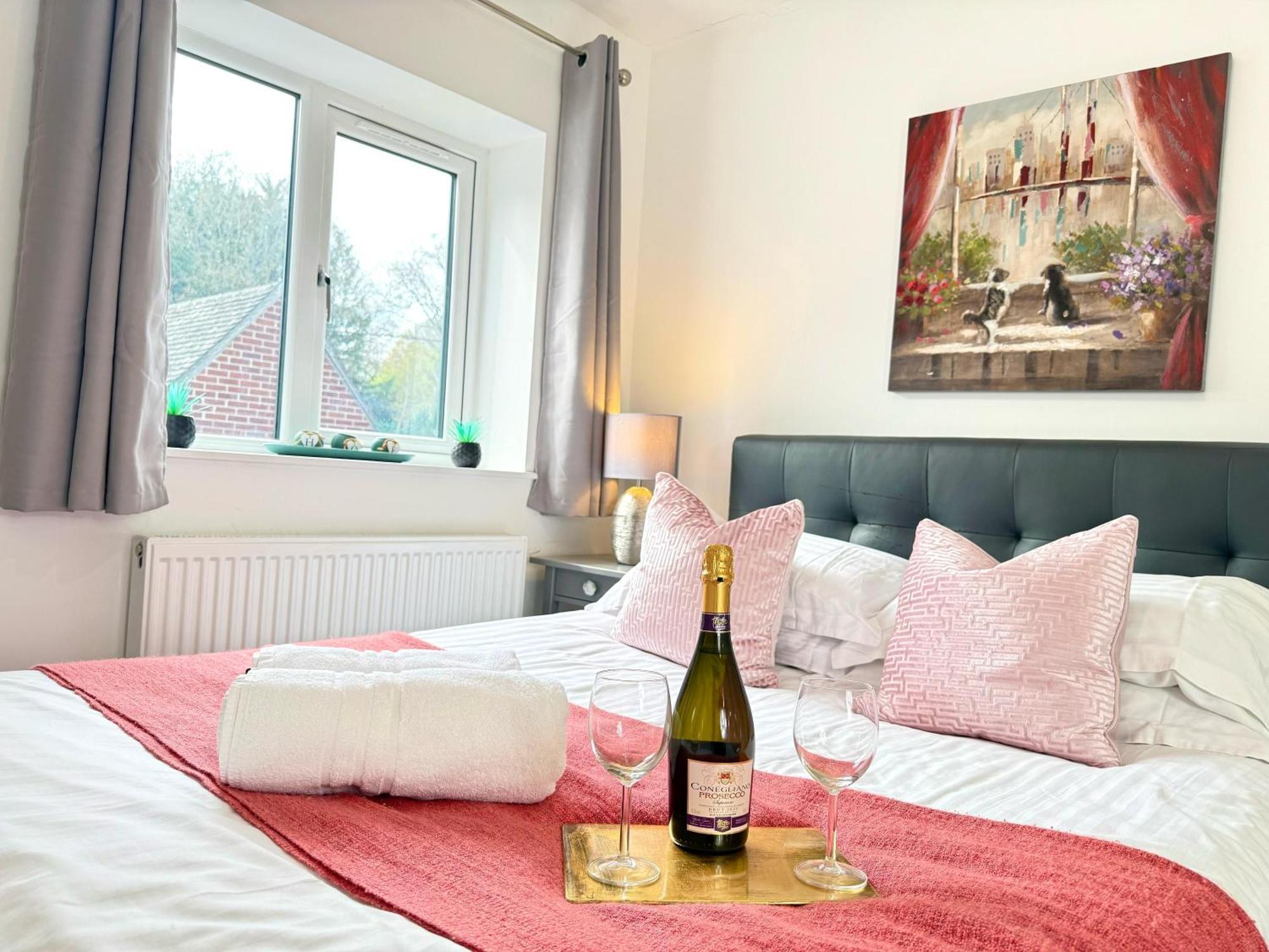 Walnut Flats-F5, Stylish 1-Bedroom - Parking, Netflix, Wifi - Close To Oxford, Bicester & Blenheim Palace 基德灵顿 外观 照片