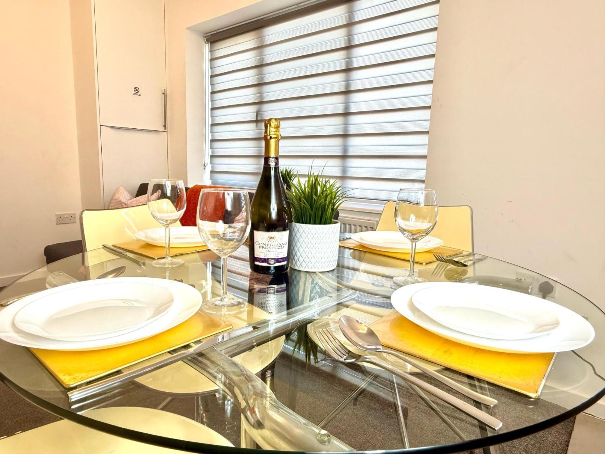 Walnut Flats-F5, Stylish 1-Bedroom - Parking, Netflix, Wifi - Close To Oxford, Bicester & Blenheim Palace 基德灵顿 外观 照片