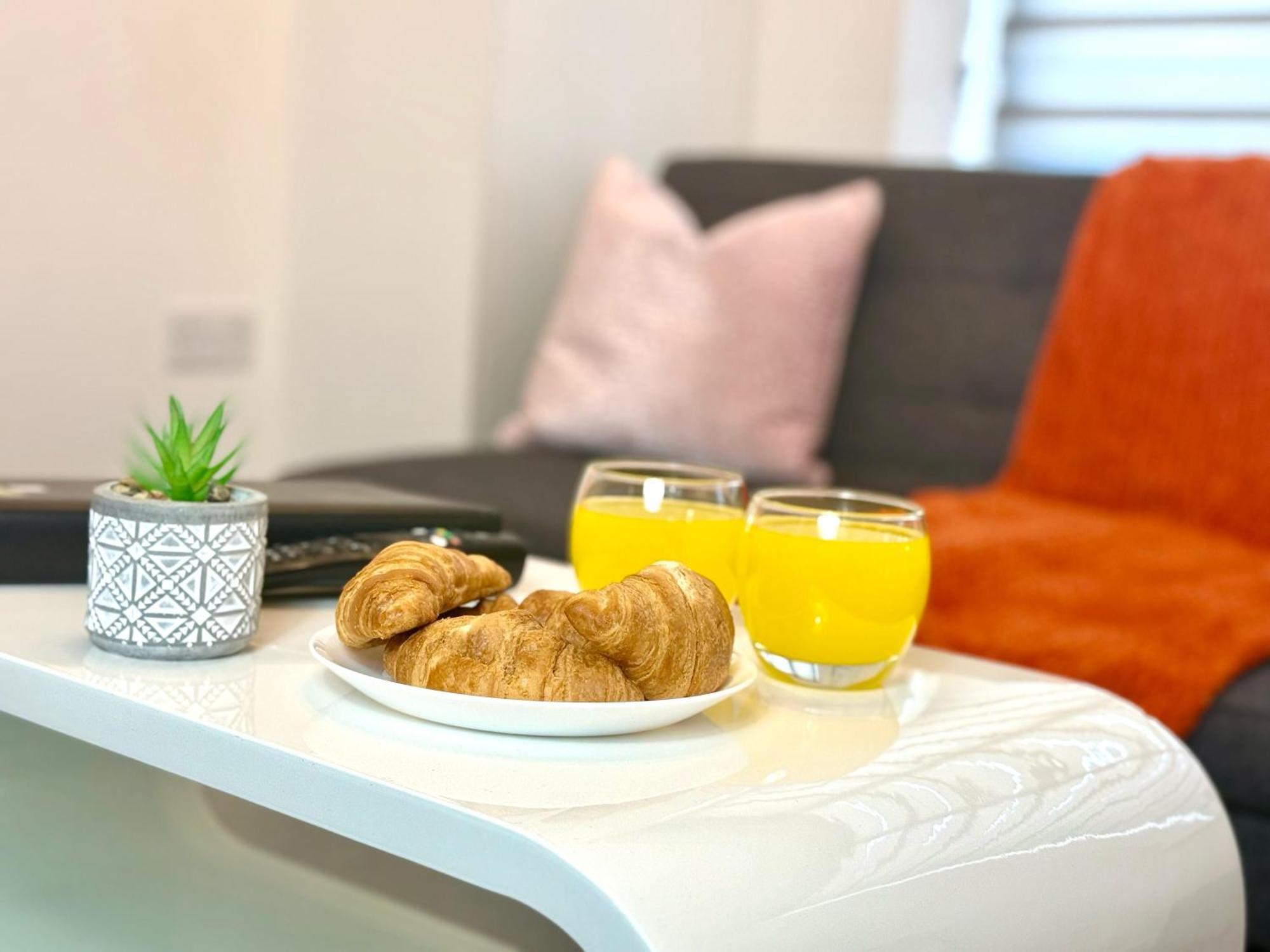 Walnut Flats-F5, Stylish 1-Bedroom - Parking, Netflix, Wifi - Close To Oxford, Bicester & Blenheim Palace 基德灵顿 外观 照片
